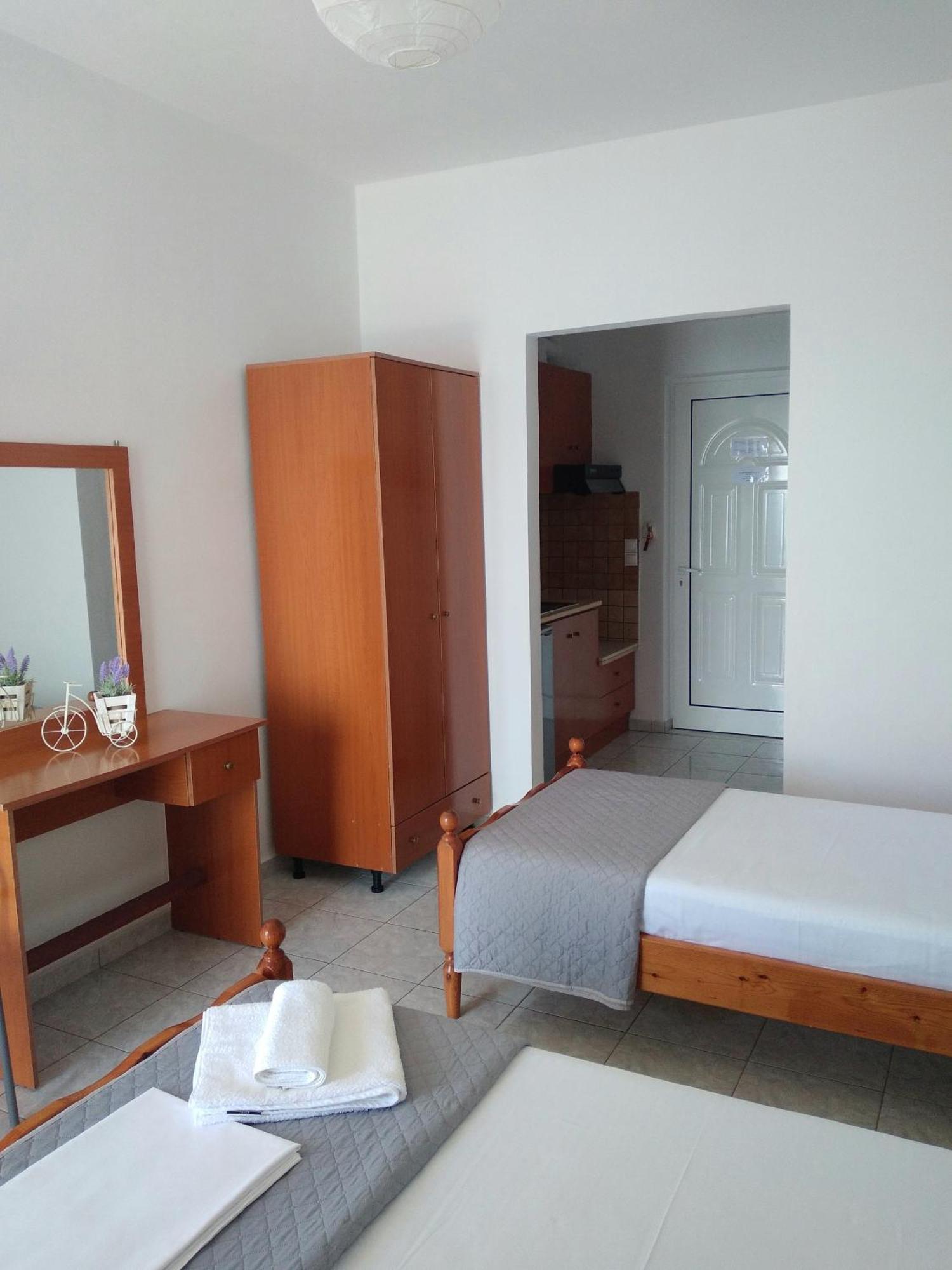 Nadim Rooms ฮีมาเรอ ภายนอก รูปภาพ